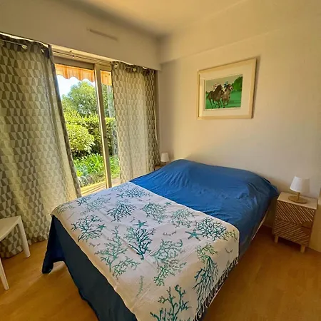 Charming With Garden In Apartment *